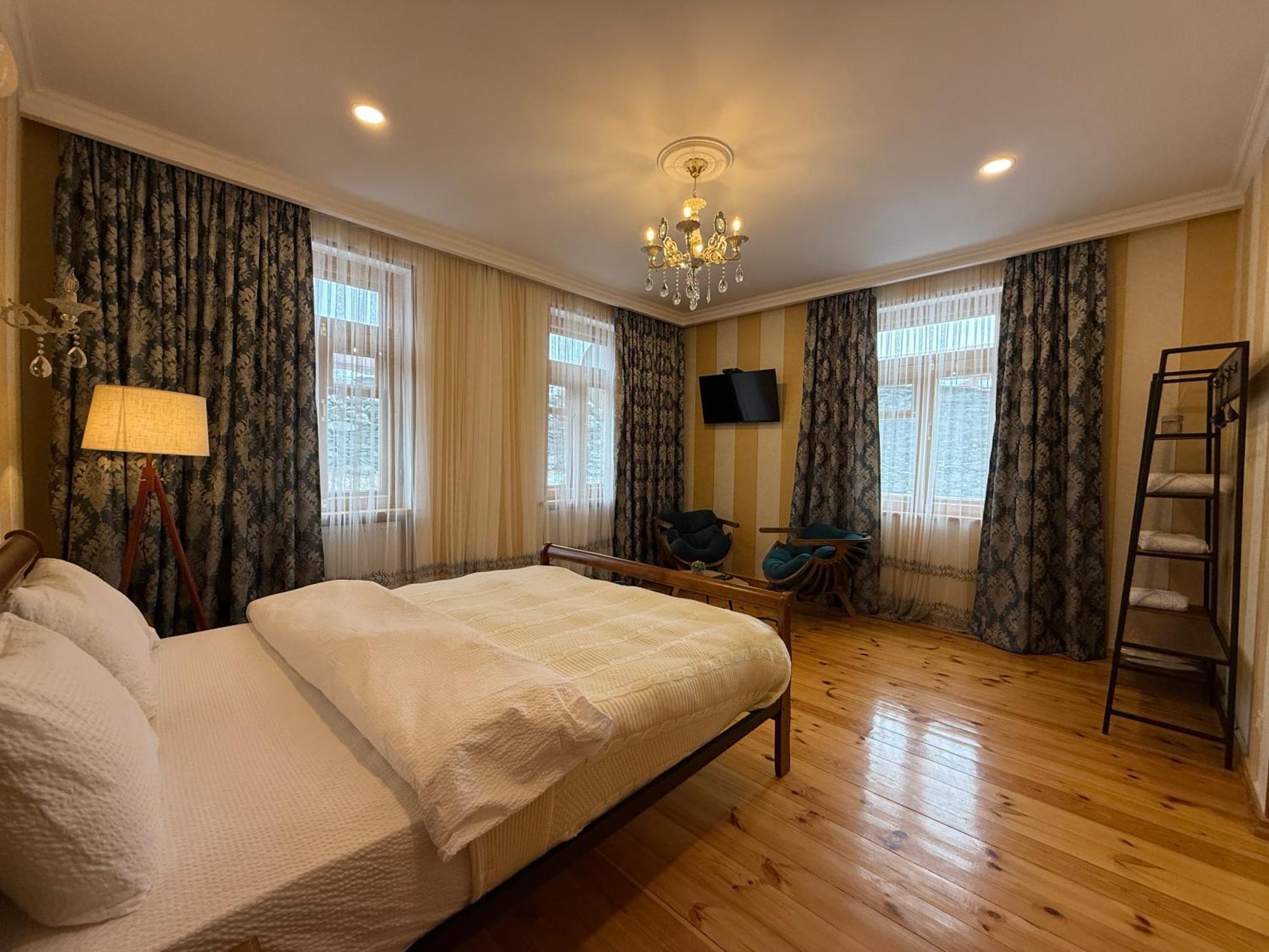 Graf Kazbegi Hotel Luaran gambar